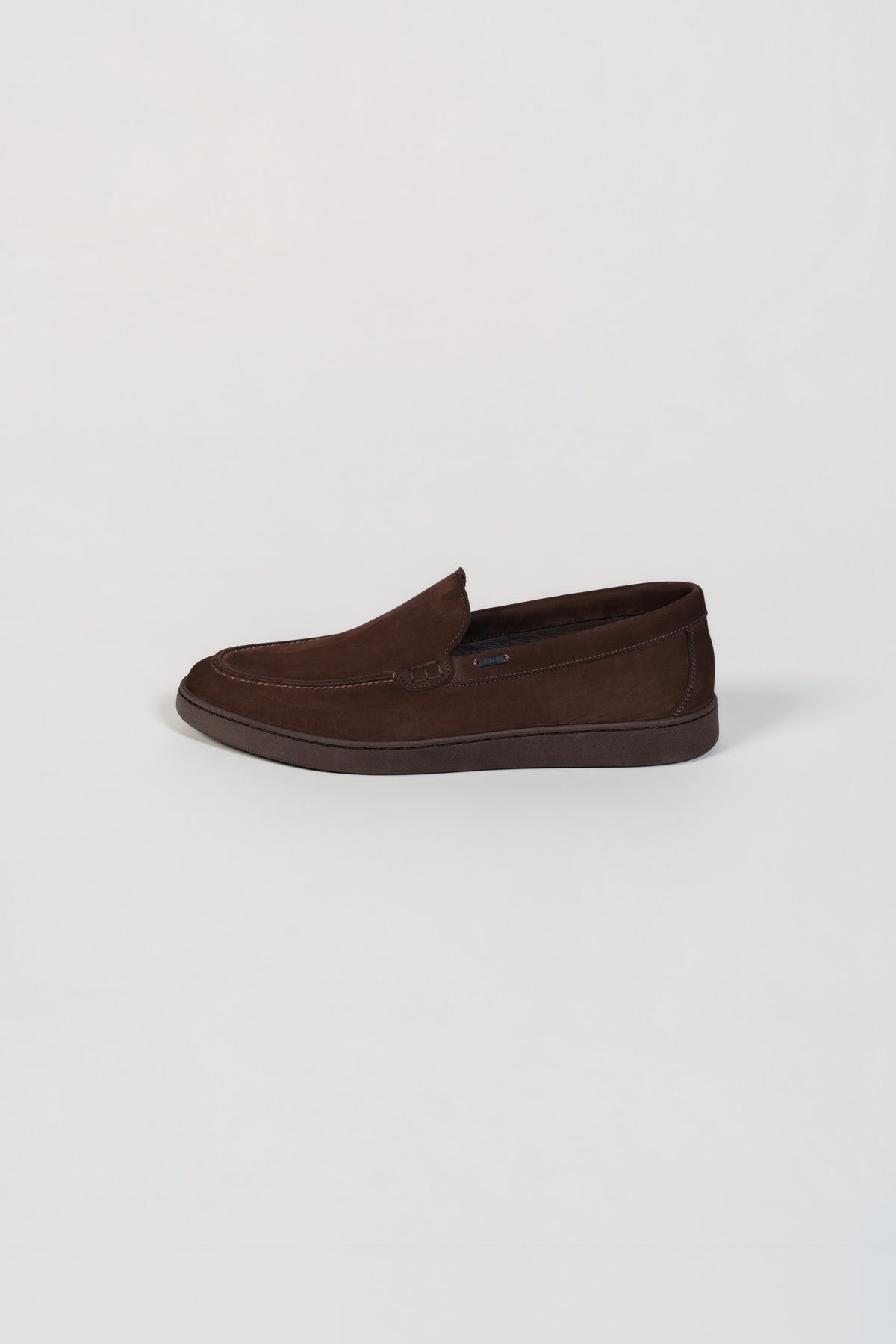 ST. NUBUCK BROWN