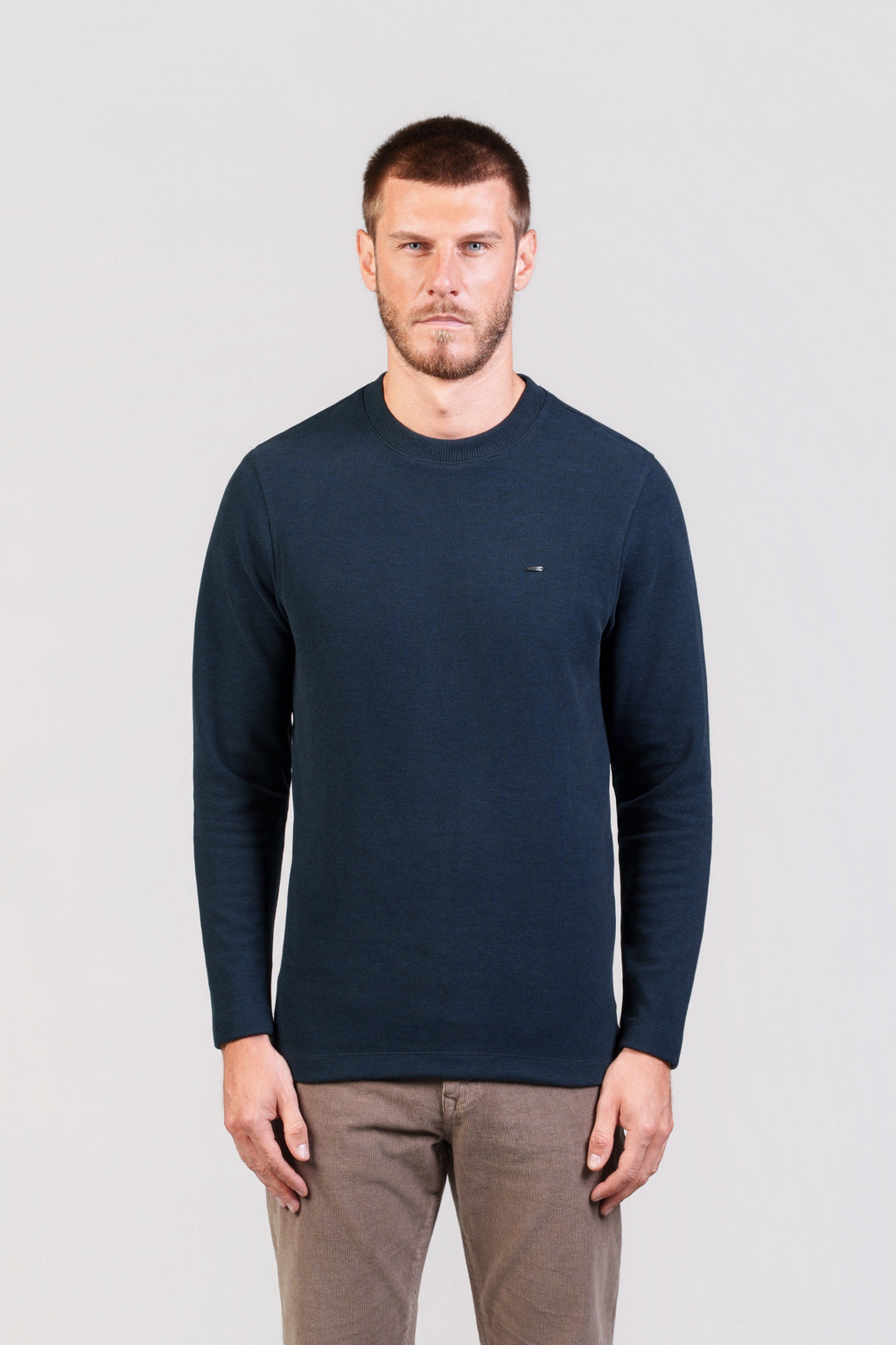 Medium Navy Crew-Neck Sweatshirt