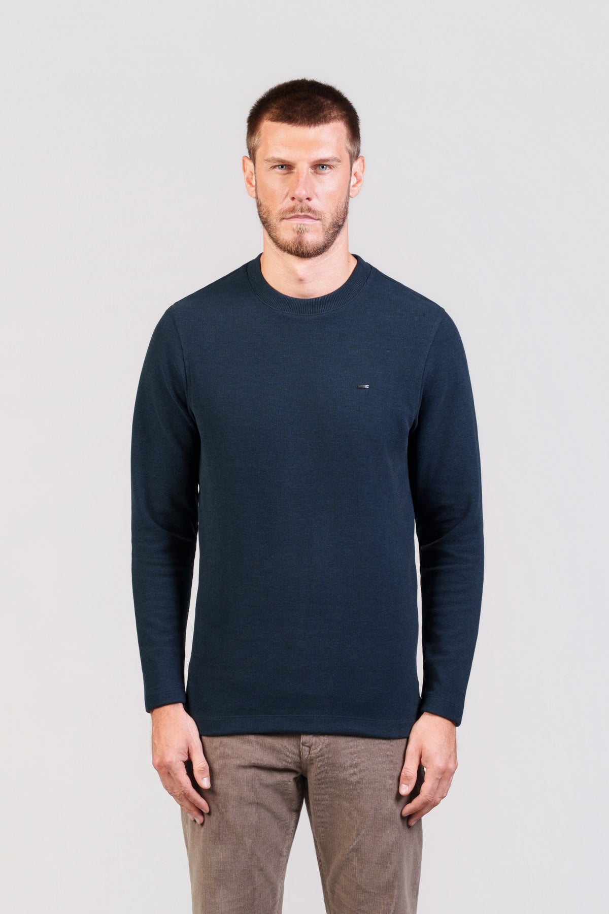 Medium Navy Crew-Neck Sweatshirt